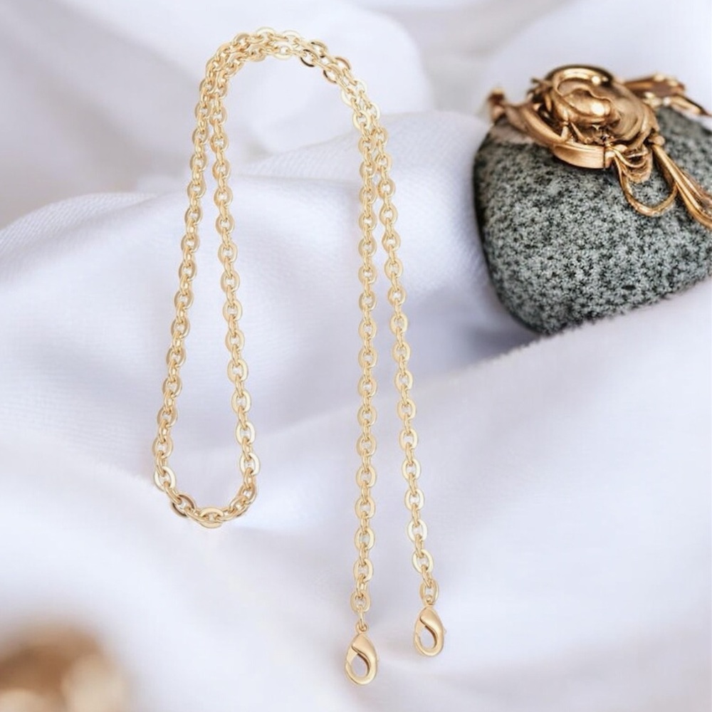 Elegant Gold Purse Crossbody Chain - Picture 3 of 3